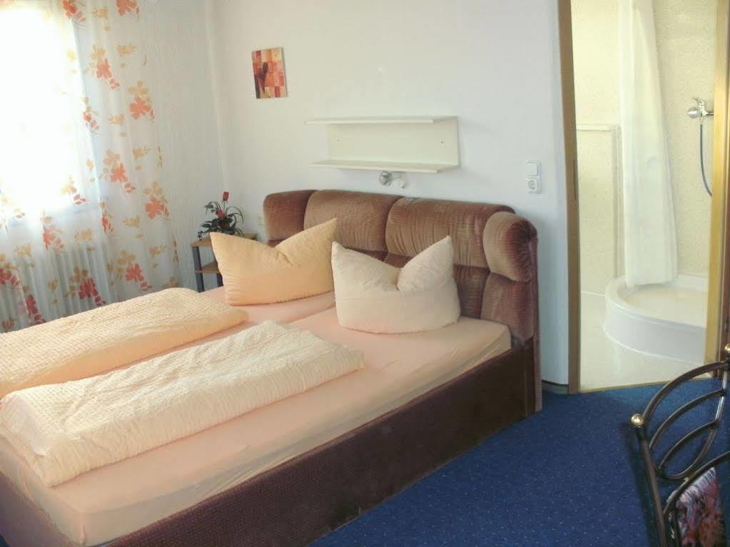 Hotel am Hindenburgplatz Appenweier Buitenkant foto